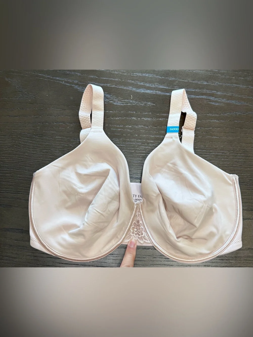NWT Vanity Fair Beauty Back Minimizer Underwire Bra 36DDD Nude 76080